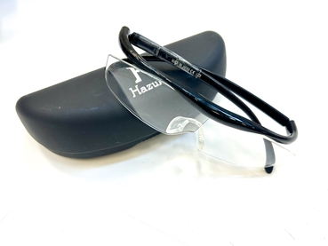 双眼ルーペ（ハズキルーペ）