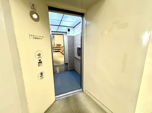エレベーター